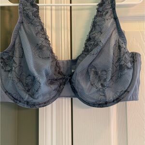 Cacique 46D High Apex. Floral Lace UL Bra Full Coverage, Underwire. Grey/Black
